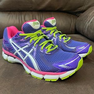 Woman’s ASICS GT 2000 Running Shoes size 10 NWOT